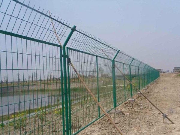 廣西水庫隔離柵圖片1 廣西水庫隔離柵圖片1