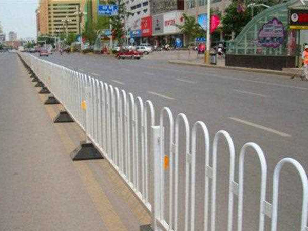 湖州隔離帶護欄網圖片4