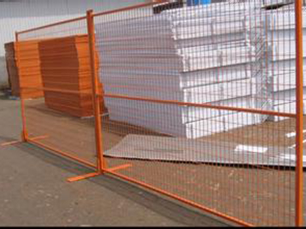 鄭州臨時防護欄圖片2 鄭州臨時防護欄圖片2