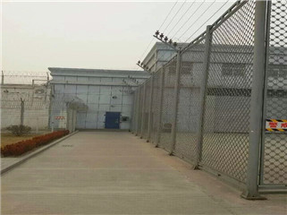 廣西延吉世紀花園小區防攀爬圍墻護欄網圖片4 廣西延吉世紀花園小區防攀爬圍墻護欄網圖片4