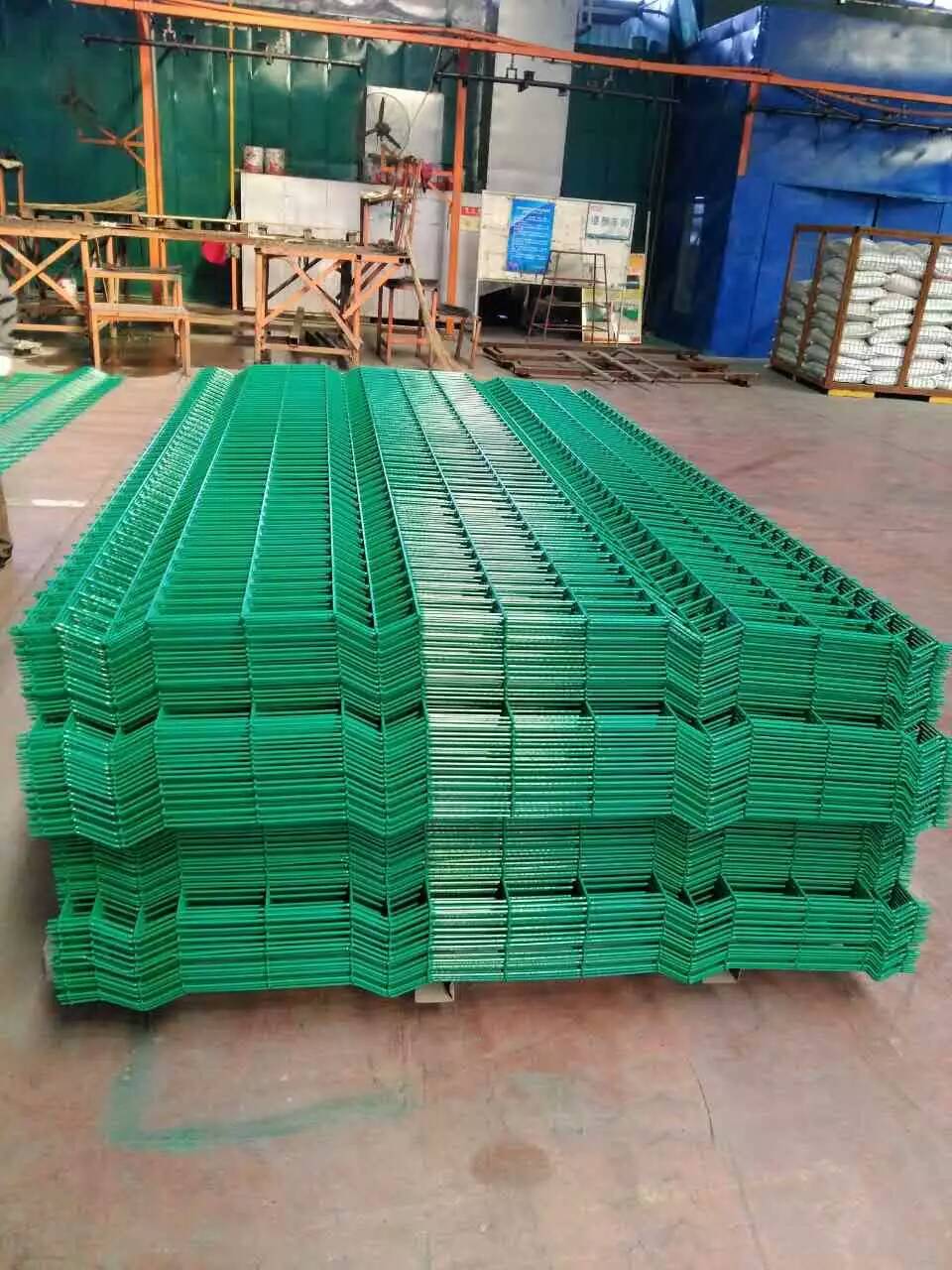 廣西浸塑隔離網圖片2 廣西浸塑隔離網圖片2