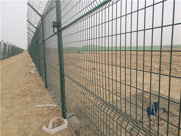 廣西北京大興機場飛行區圍界鐵絲網圖片4 廣西北京大興機場飛行區圍界鐵絲網圖片4