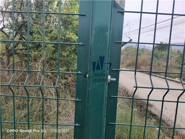 廣西云南機場鋼筋網圍界護欄網圖片4 廣西云南機場鋼筋網圍界護欄網圖片4