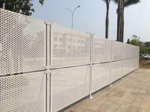 廣西沖孔網護欄圖片5