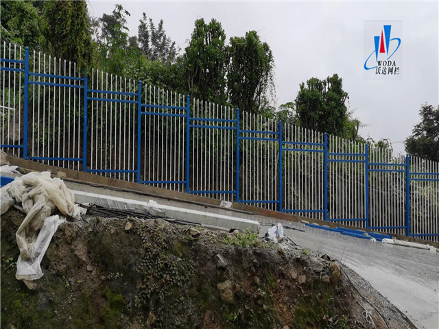 廣西圍墻鐵藝護欄圖片7