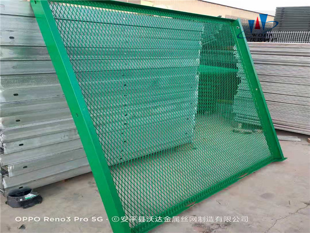 廣西鋼板網(wǎng)護欄圖片4
