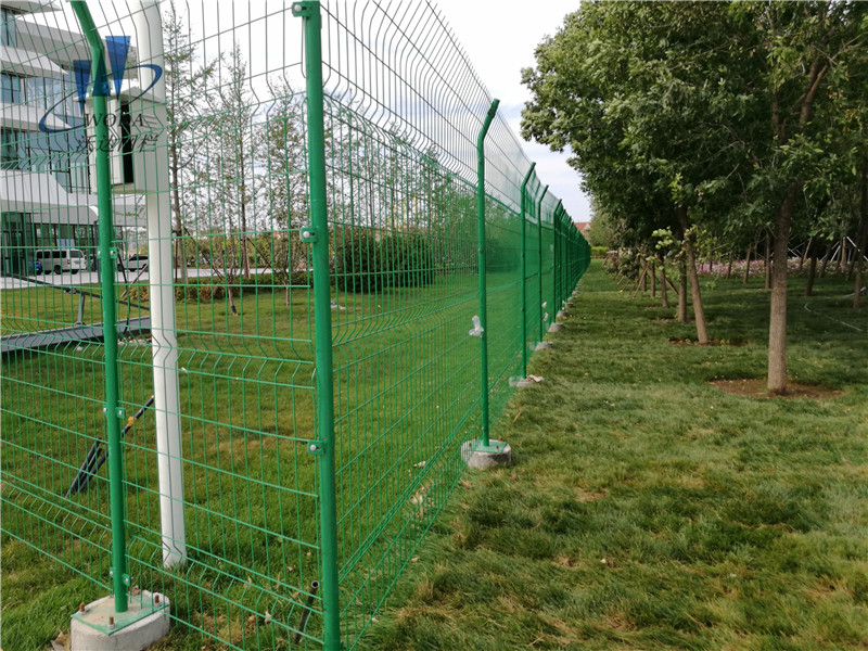 廣西公路隔離柵圖片6 廣西公路隔離柵圖片6