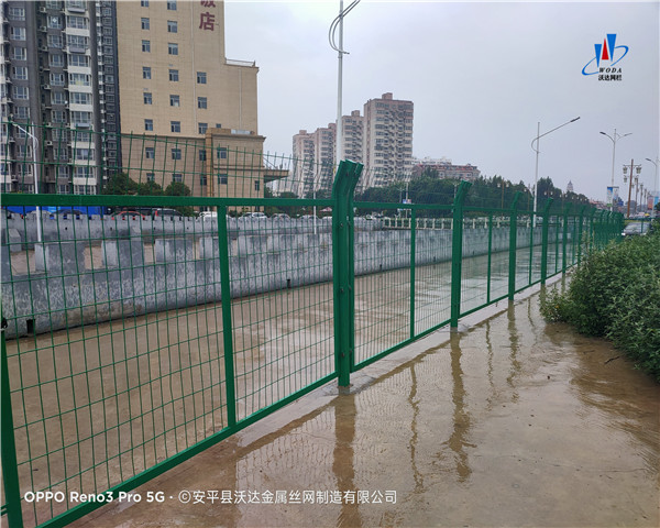 廣西水庫隔離柵圖片5 廣西水庫隔離柵圖片5