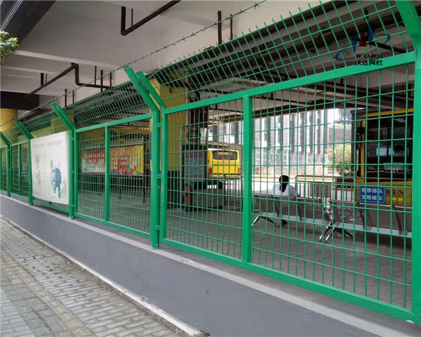 廣西圍墻護欄網圖片2