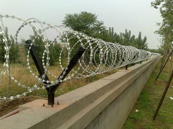 螺旋式刀片刺繩